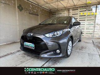 TOYOTA Yaris 1.5h Business 2