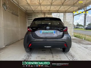 TOYOTA Yaris 1.5h Business 5